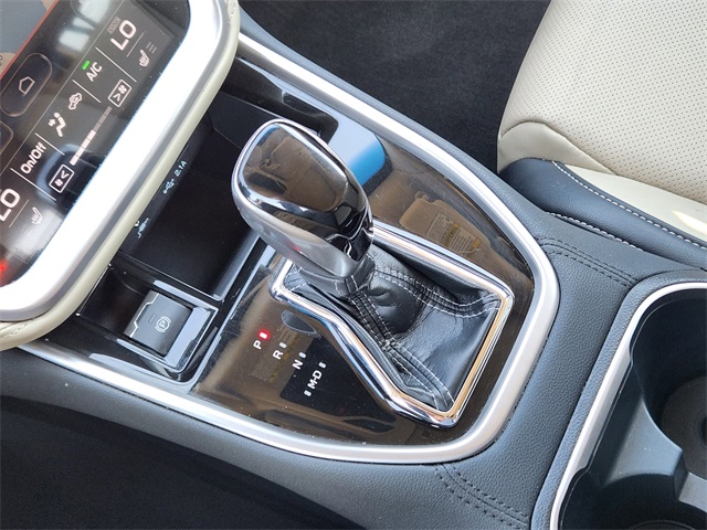 2020 Subaru Outback Limited photo 17