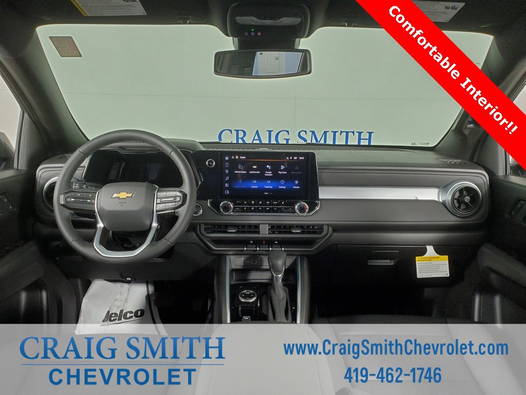 2026 Chevrolet Colorado LT photo 2