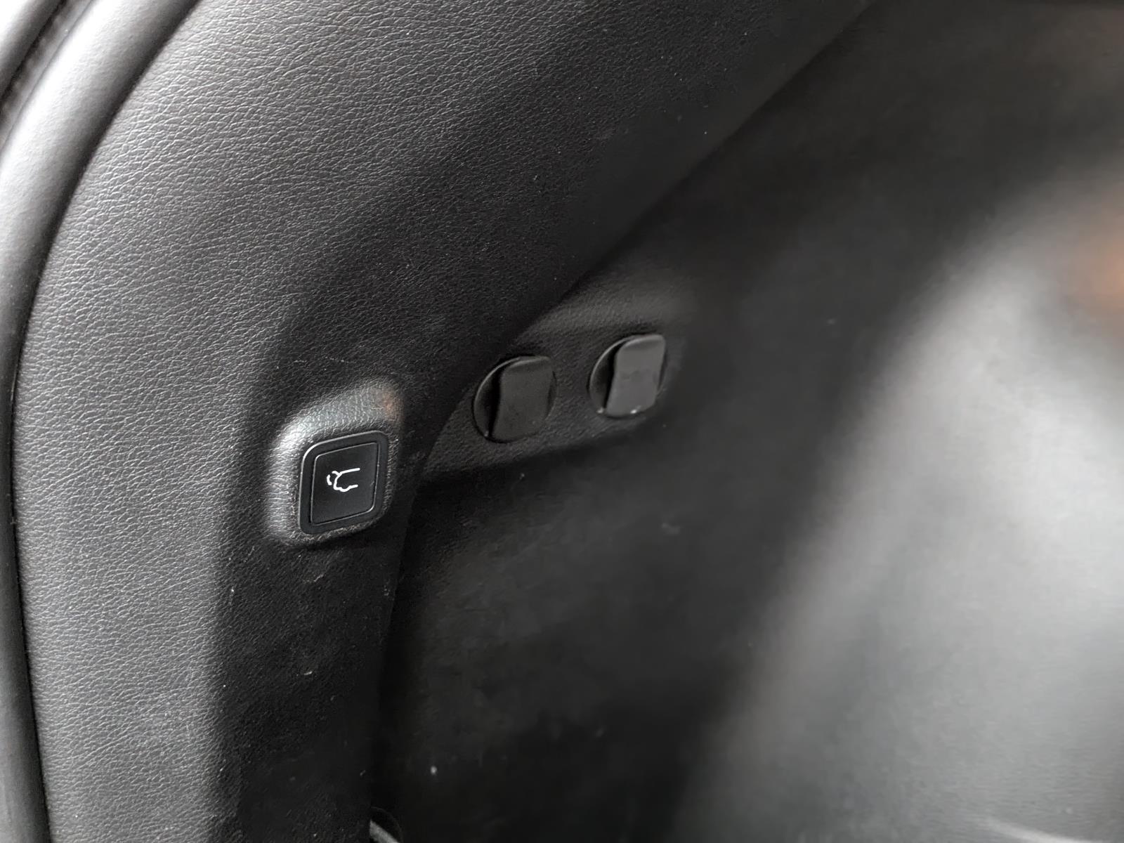 2021 Jeep Cherokee Limited photo 13