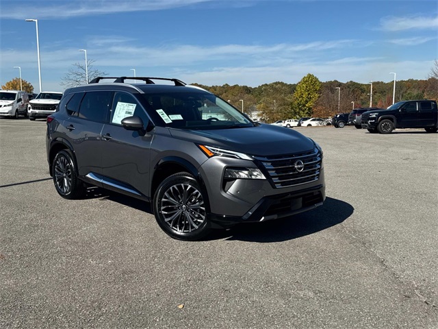 2026 Nissan Rogue Platinum photo 2