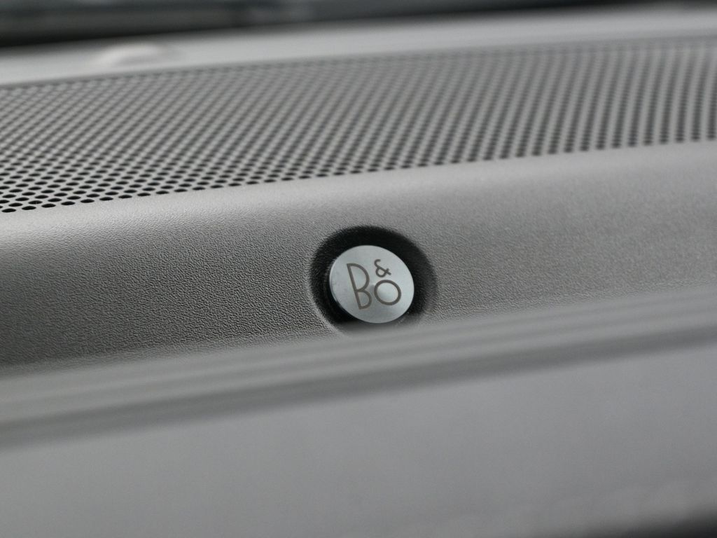 2024 Ford F-150 Lariat photo 18