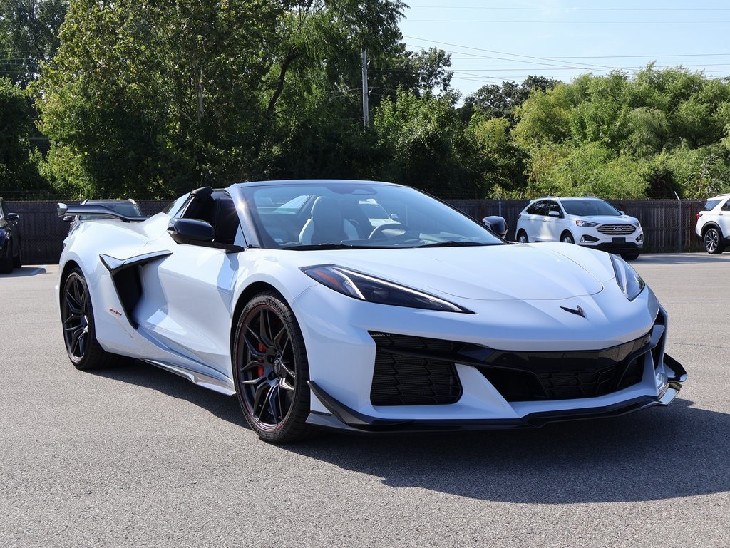 2024 Chevrolet Corvette Z06 2LZ photo 3