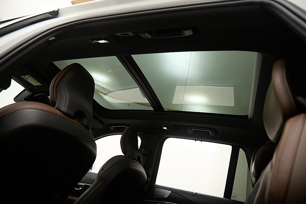 2024 VOLVO XC90 - Image 25