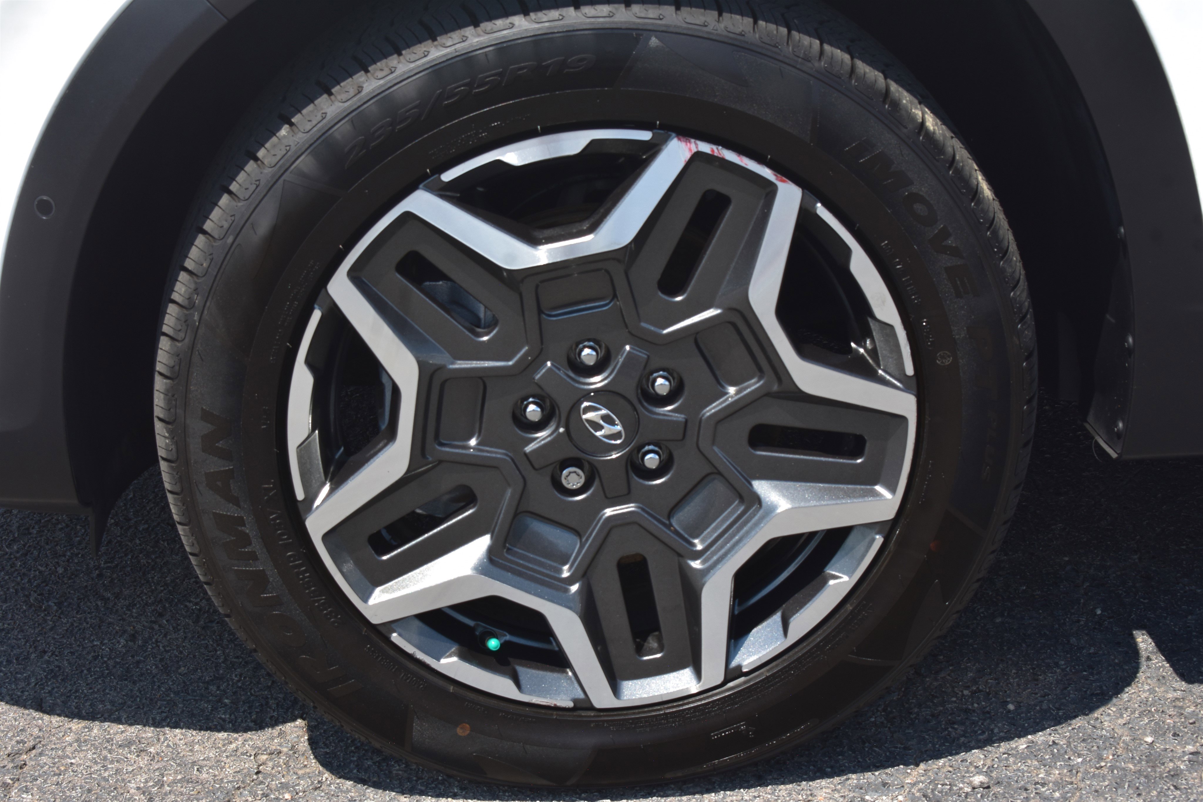 2023 Hyundai Santa Fe Limited photo 3
