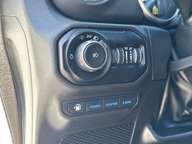 2022 Jeep Wrangler Unlimited Rubicon 4xe photo 6