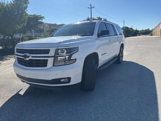 2019 Chevrolet Suburban Premier photo 3