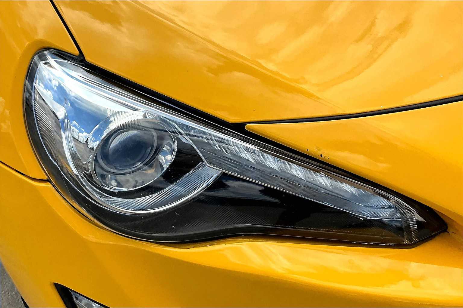 2015 Scion FR-S photo 21
