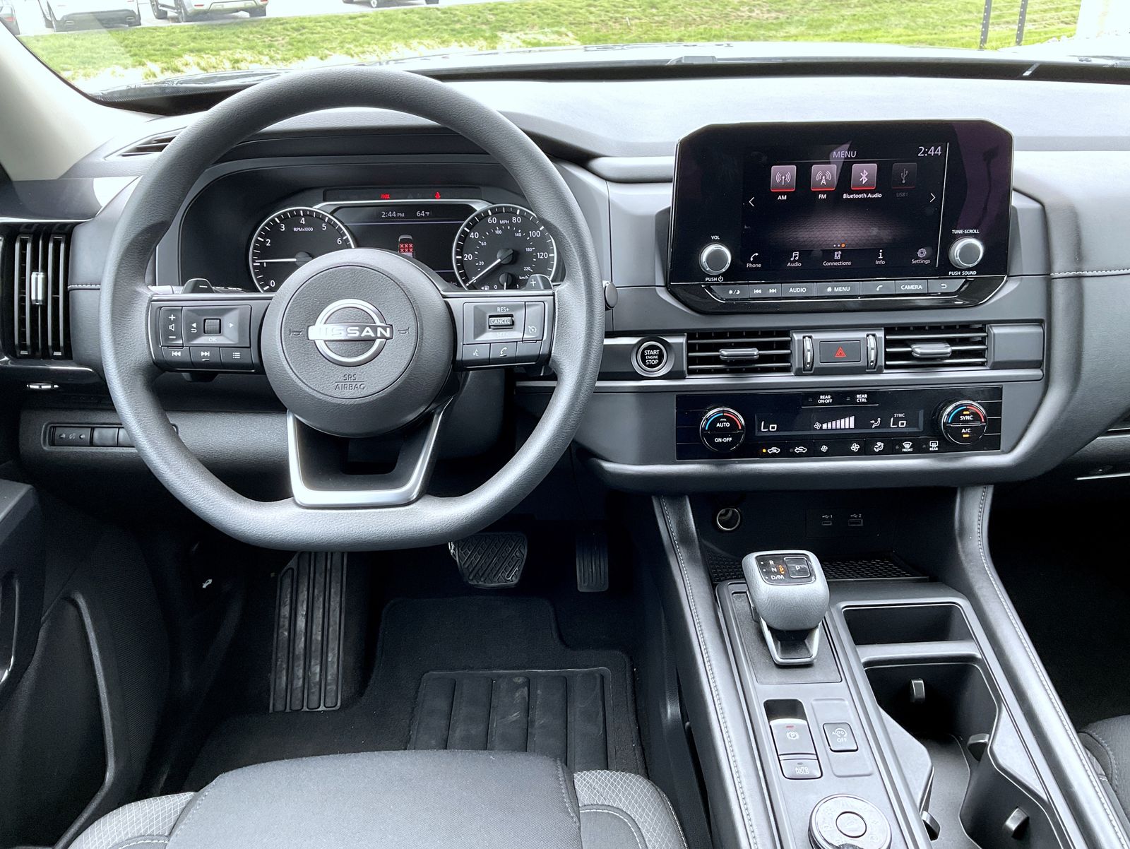 2023 Nissan Pathfinder S photo 12