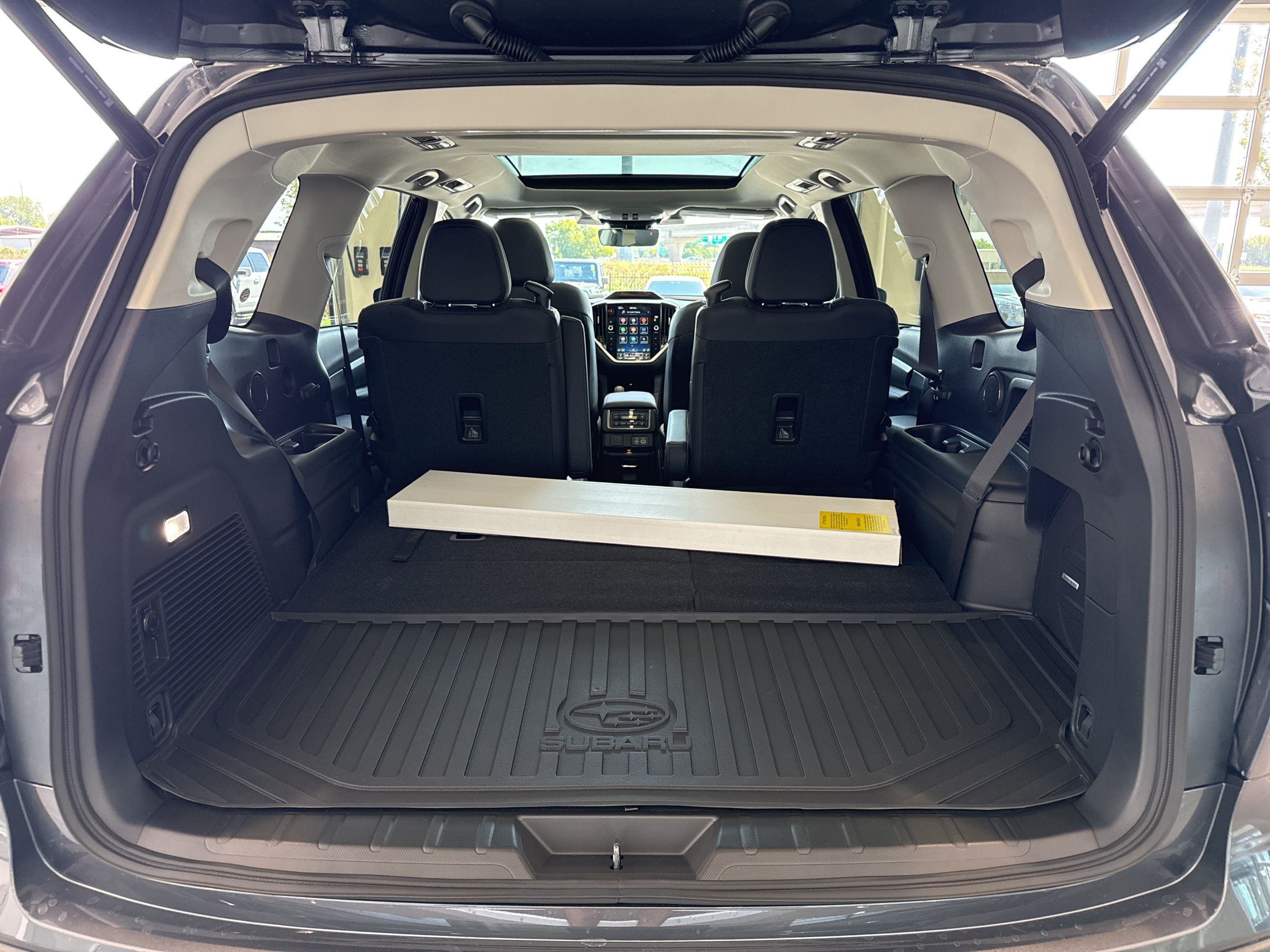 2025 Subaru Ascent Limited photo 20