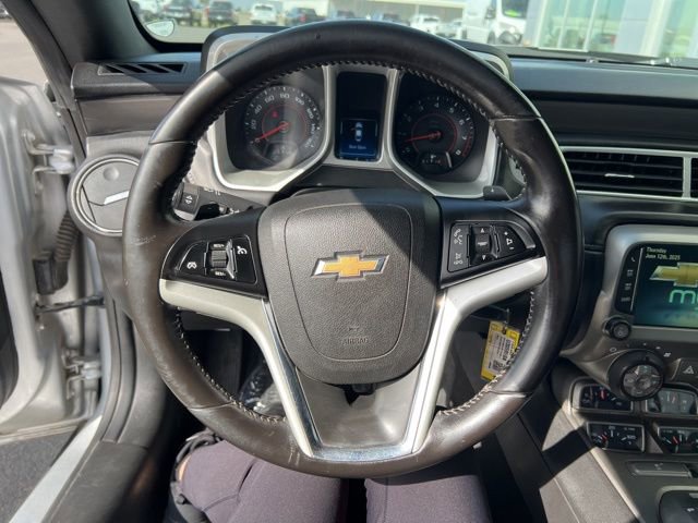 2015 Chevrolet Camaro 2LT photo 14