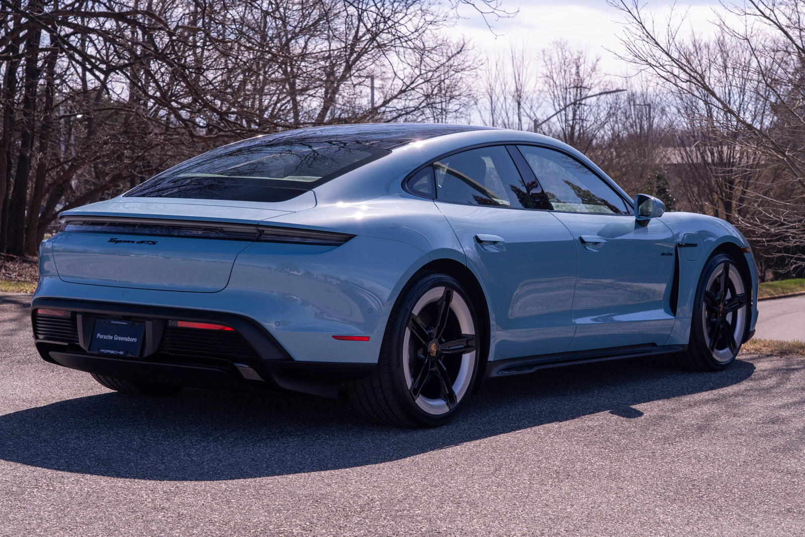 2025 Porsche Taycan GTS photo 9