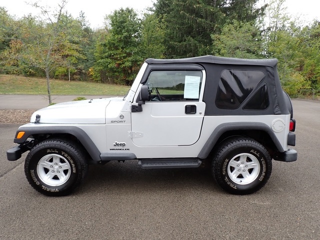 2006 Jeep Wrangler Sport photo 2