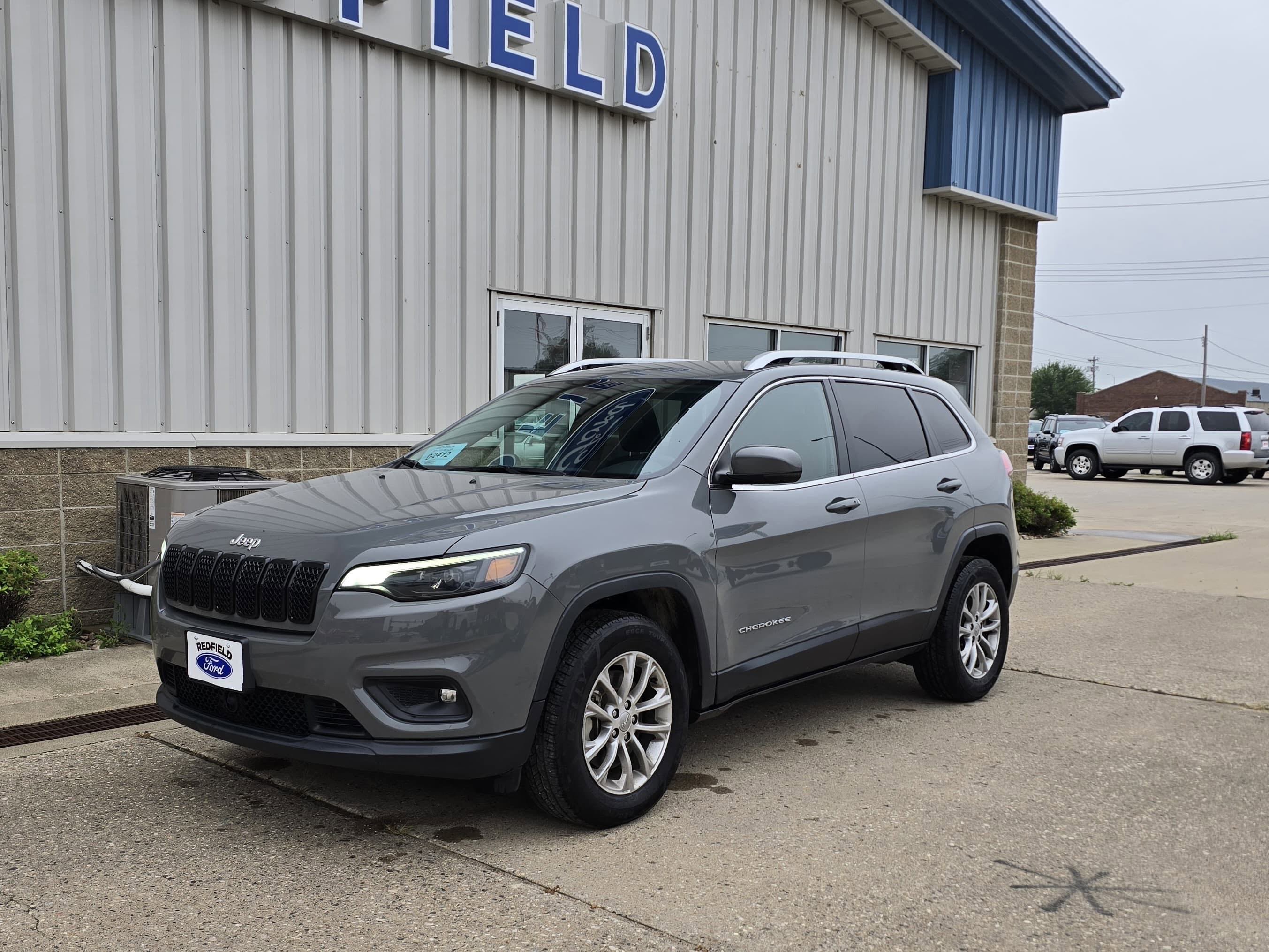 2021 Jeep Cherokee Latitude Lux photo 2