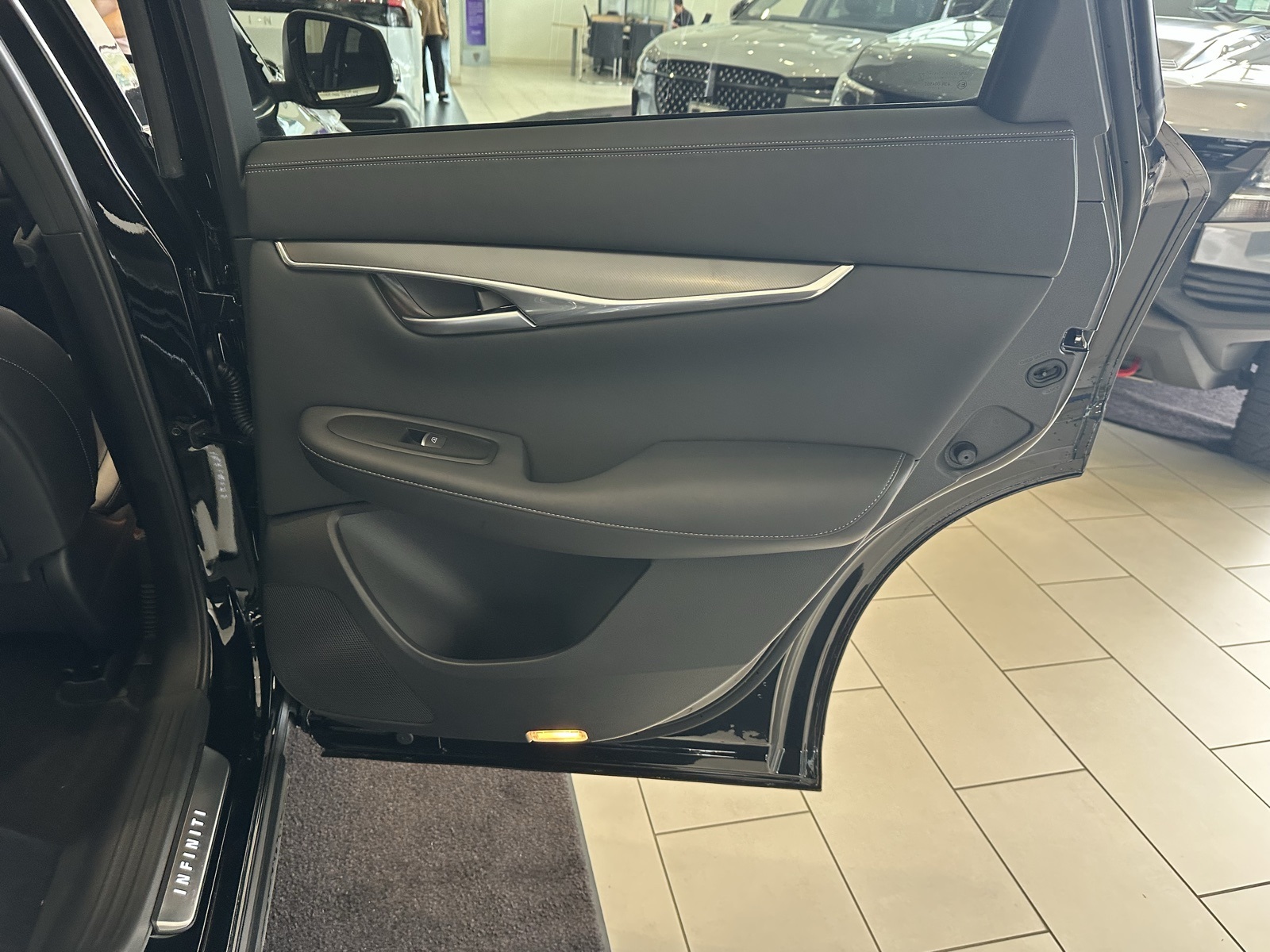 2025 Infiniti QX50 Luxe AWD photo 30