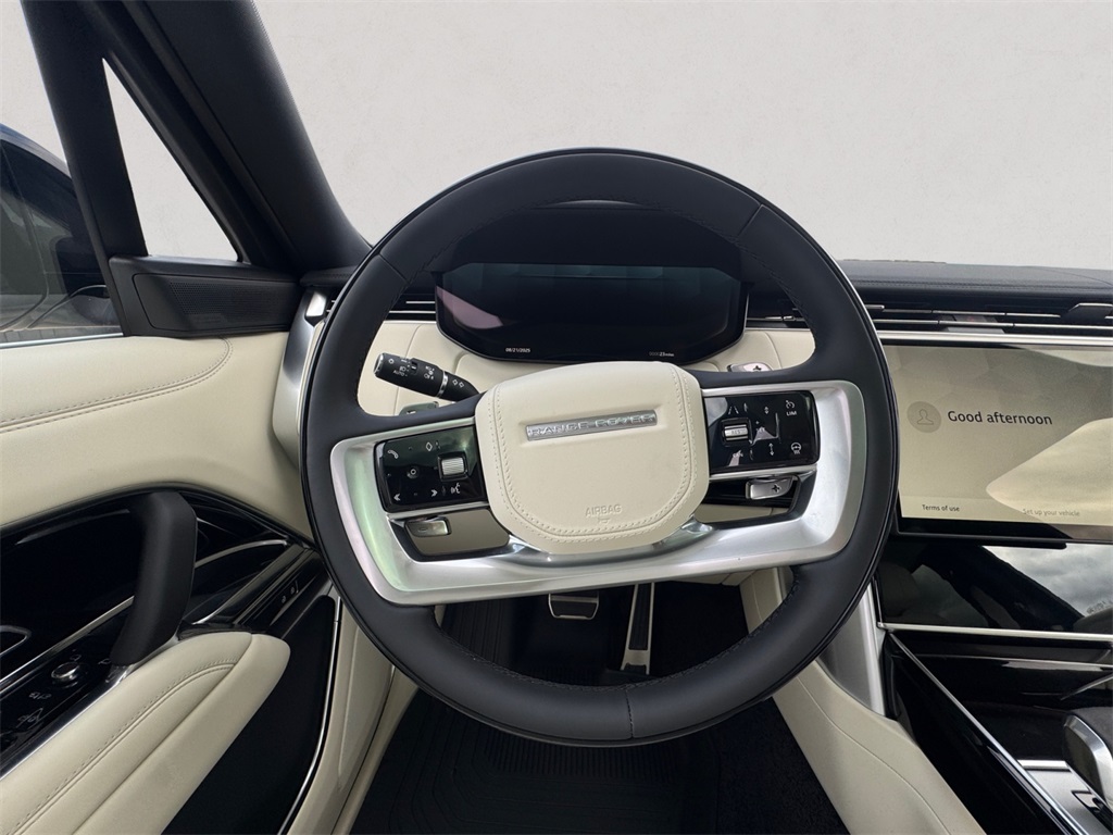 2025 Land Rover Range Rover SE photo 12