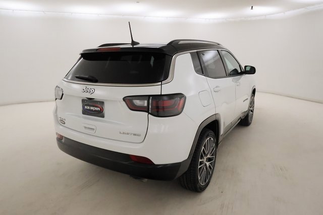 2022 Jeep Compass Limited photo 2