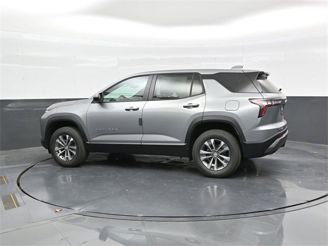 2026 Chevrolet Equinox LT photo 2