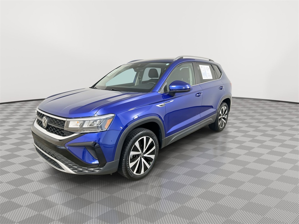 2024 Volkswagen Taos SE photo 4