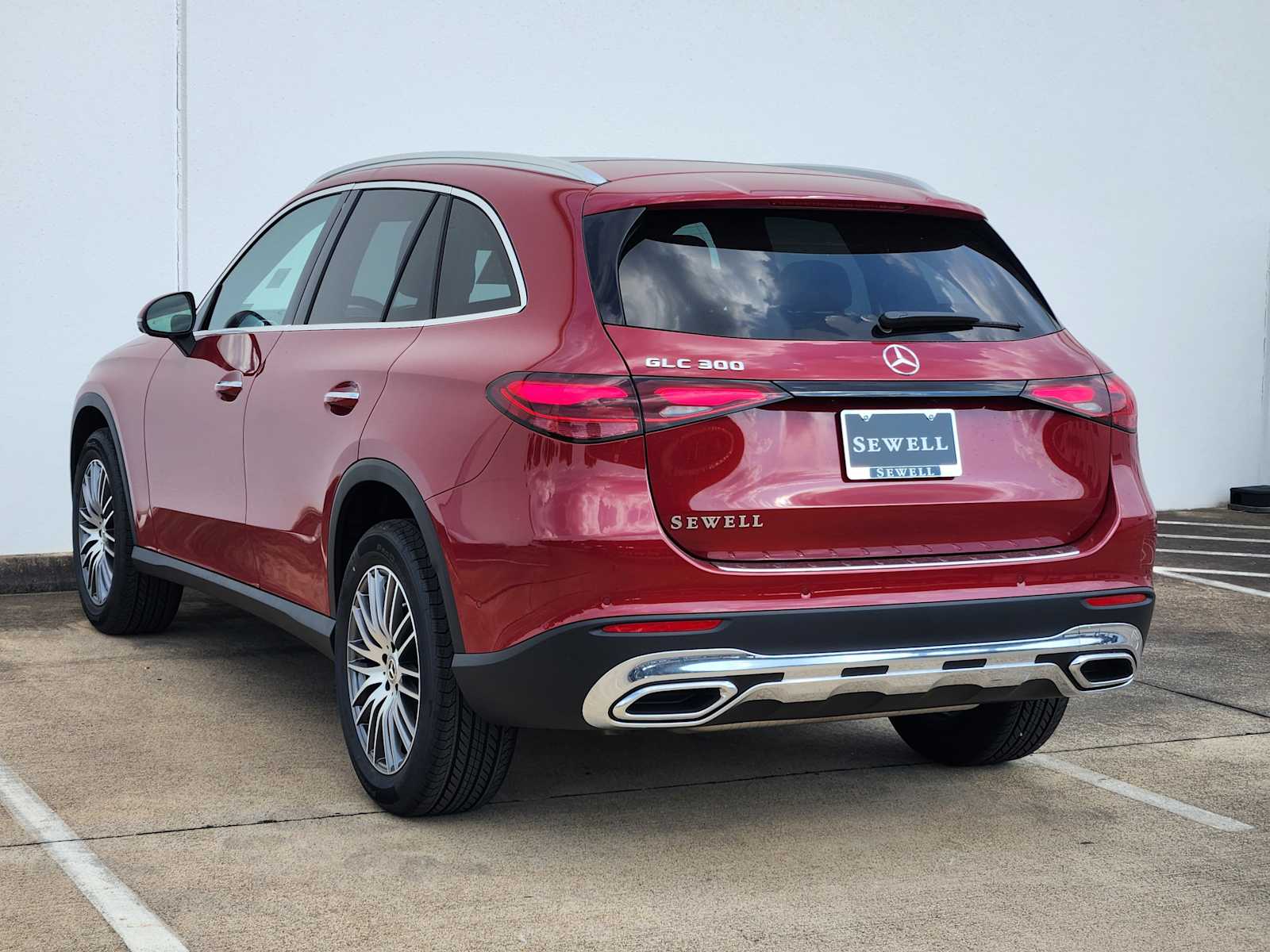 2026 Mercedes Benz GLC 300 photo 2