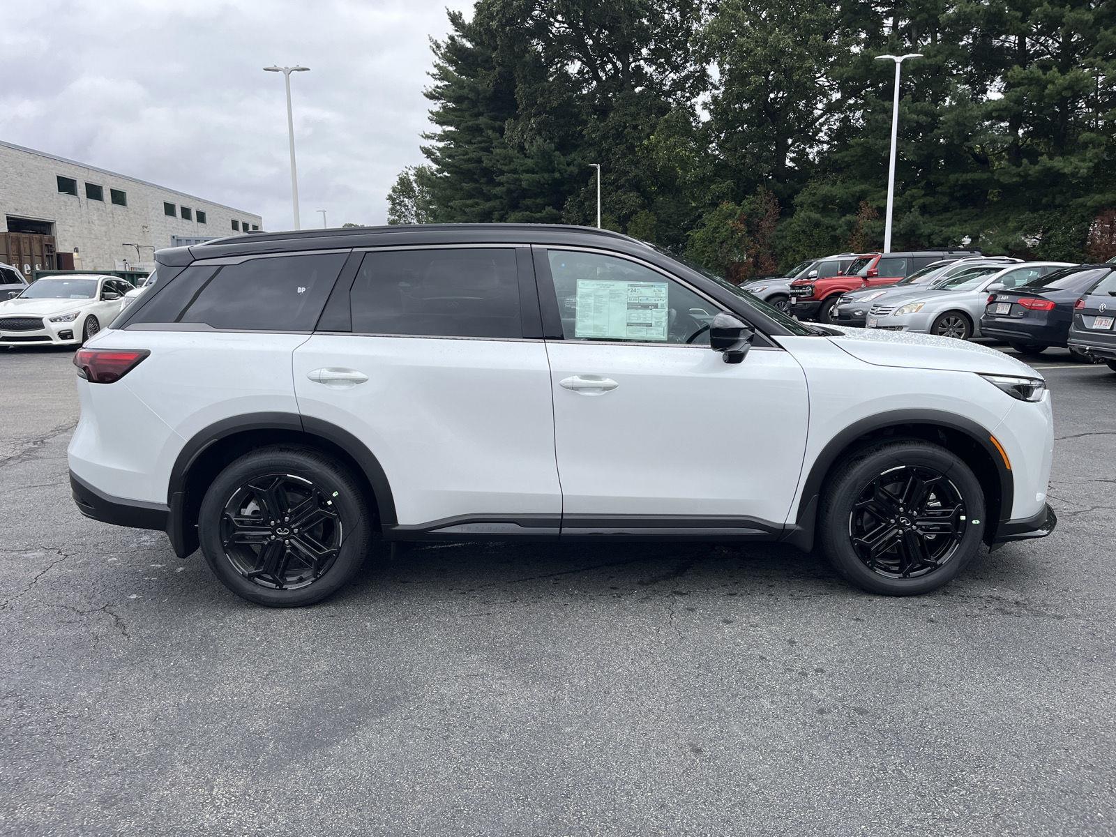 2026 Infiniti QX60 AWD photo 2