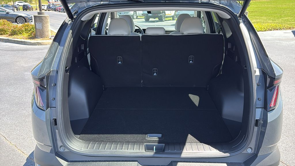 2025 Hyundai Tucson SEL Convenience photo 8
