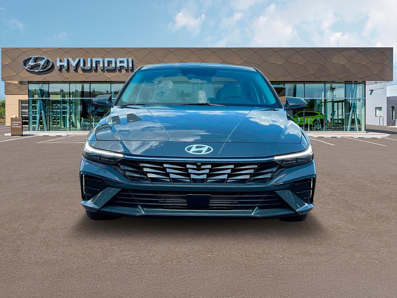 2025 Hyundai Elantra Limited photo 12