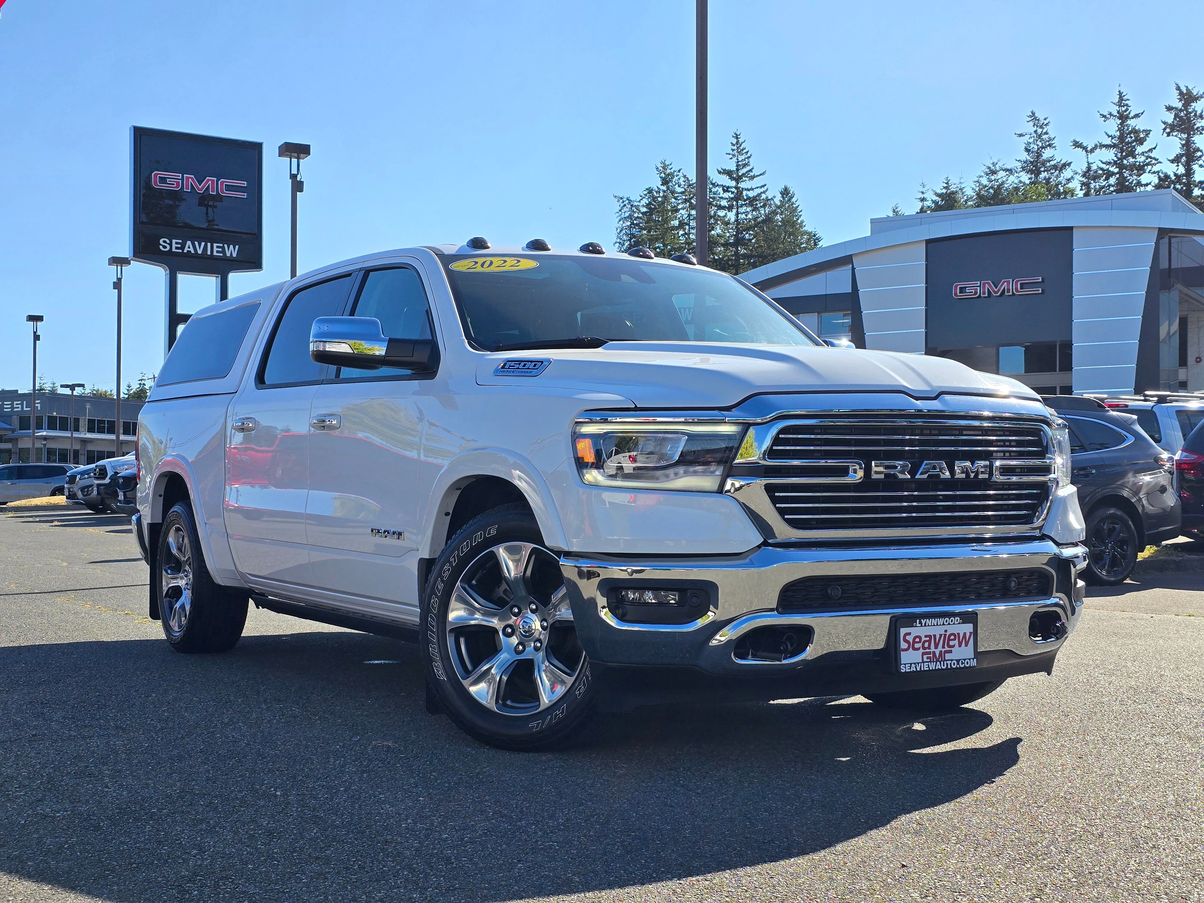 Used 2022  Ram Laramie image 1
