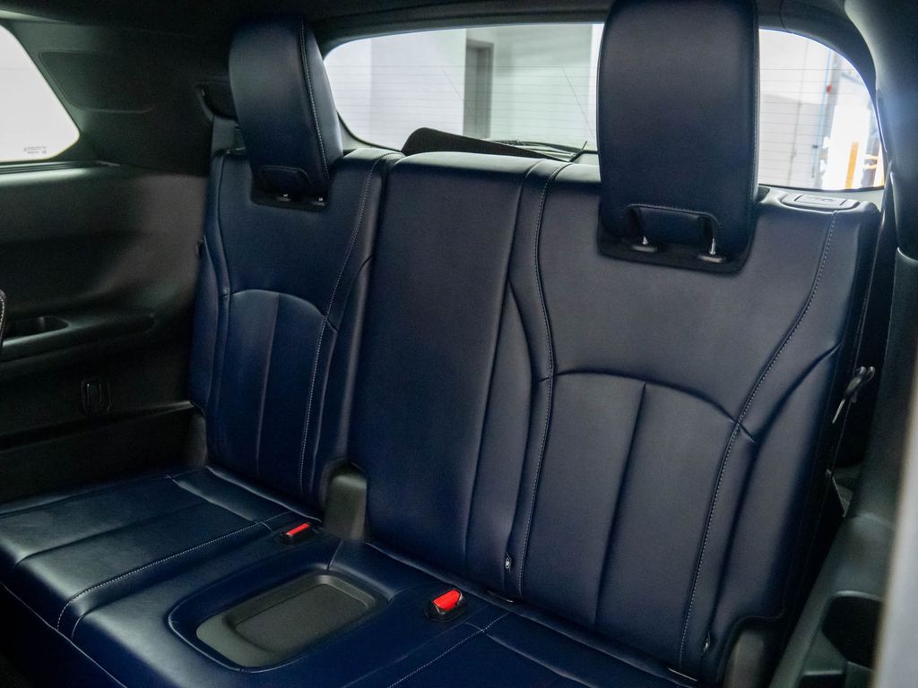2026 Infiniti QX60 Luxe photo 17