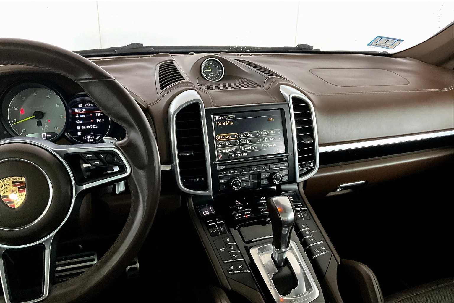 2016 Porsche Cayenne S E-Hybrid photo 5