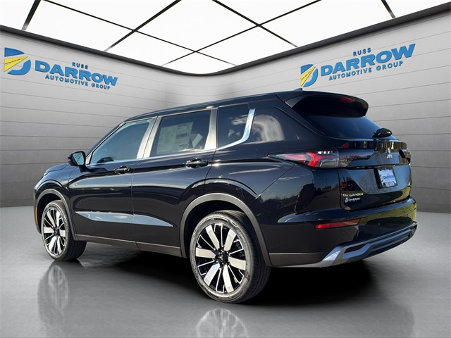 2025 Mitsubishi Outlander SE photo 3