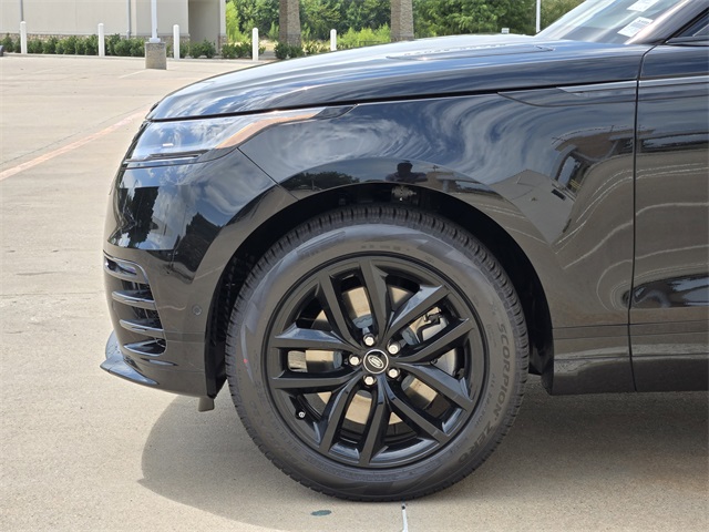 2026 Land Rover Range Rover Velar SE photo 6