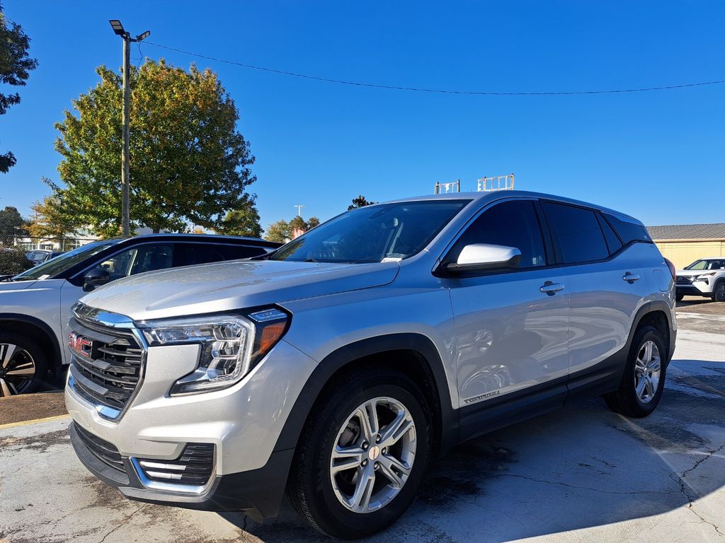 2022 GMC Terrain SLE's photo