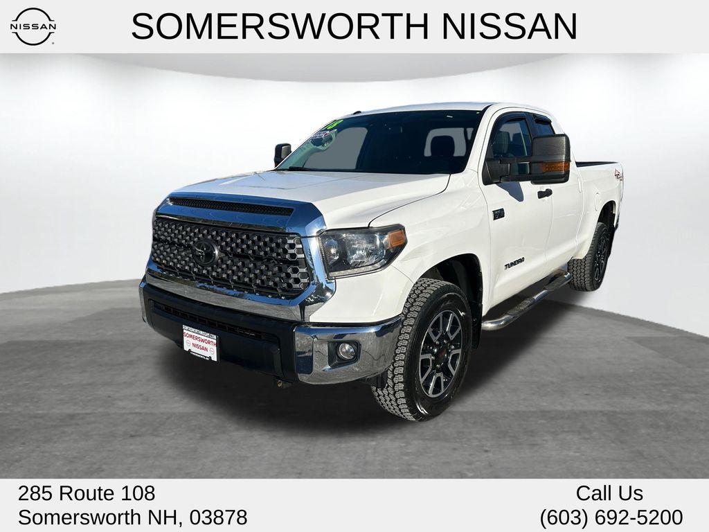 2018 Toyota Tundra SR5's photo