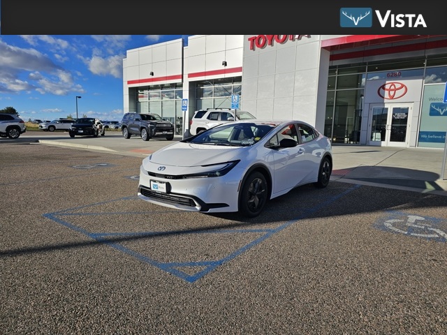 2026 Toyota Prius SE's photo