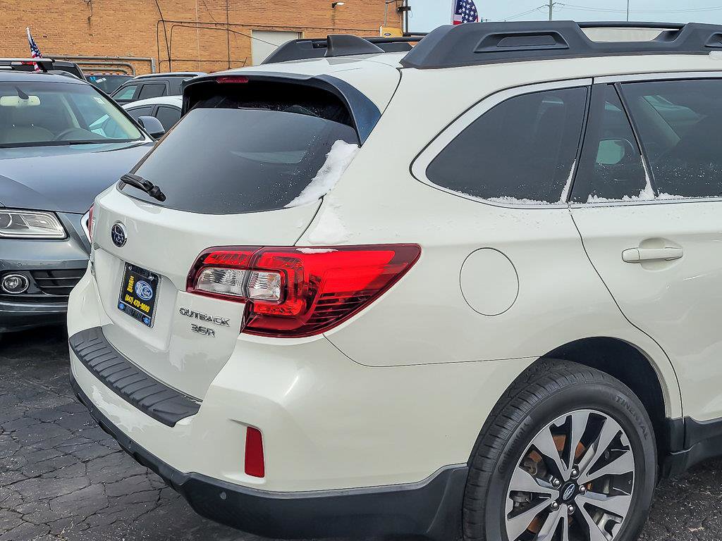 2017 SUBARU OUTBACK - Image 7