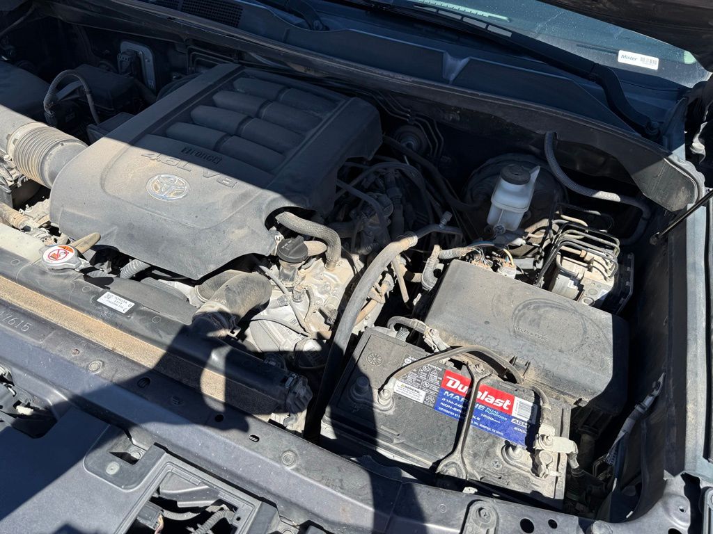 2018 Toyota Tundra SR5 photo 11