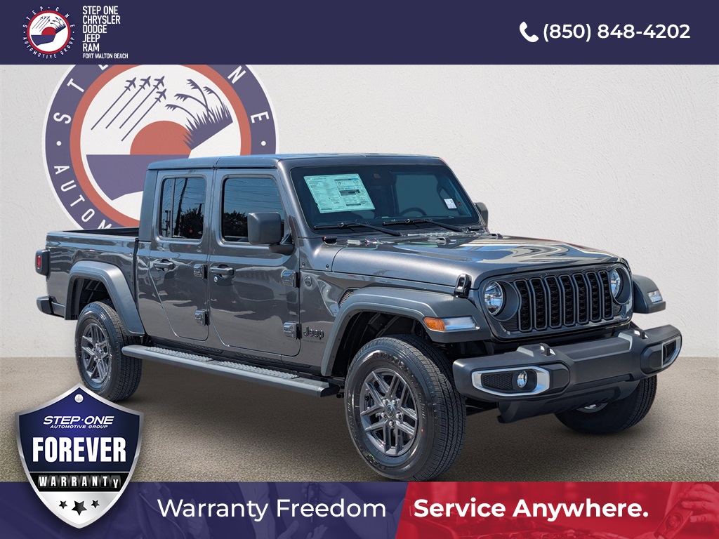 2025 Jeep Gladiator Sport S's photo