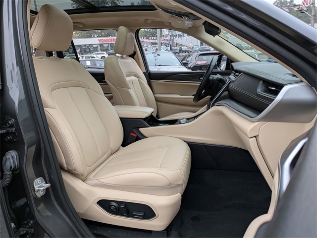 2022 Jeep Grand Cherokee Limited photo 25