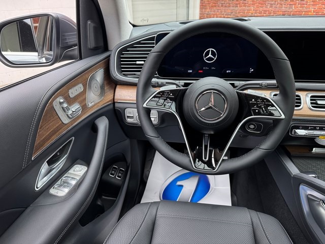 2026 Mercedes Benz GLE 450e 4MATIC photo 13