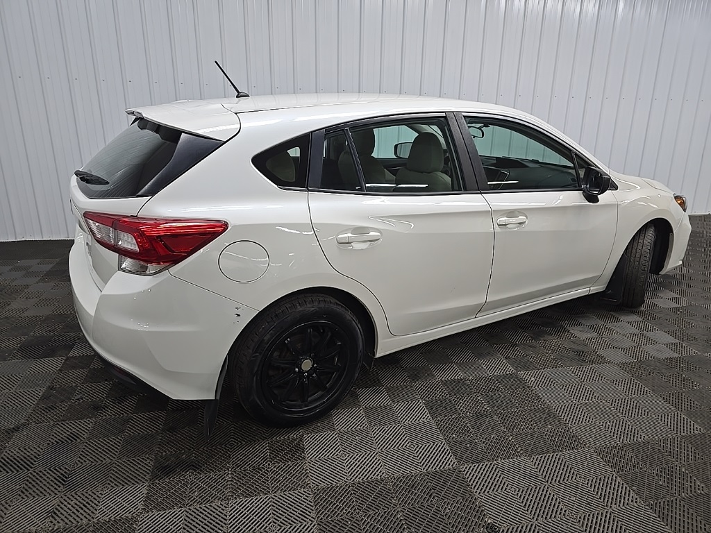 2018 Subaru Impreza 2.0i photo 3
