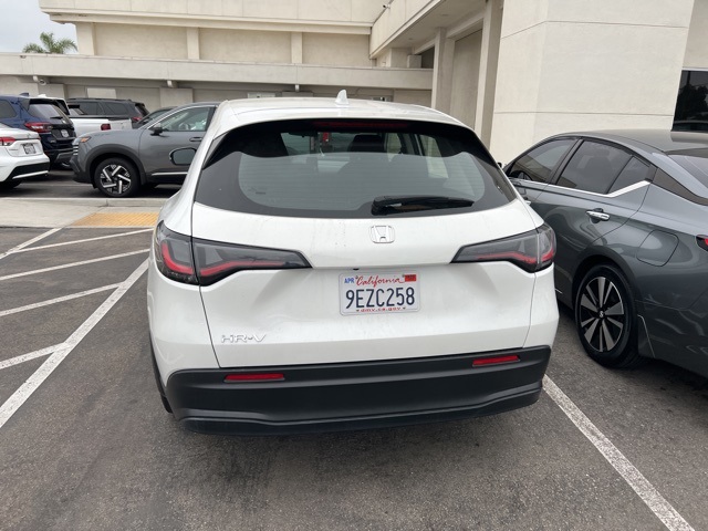 2023 Honda HR-V LX photo 4