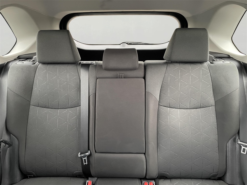 2022 Toyota RAV4 XLE photo 22
