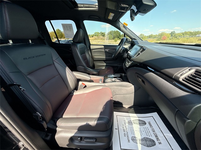 2021 Honda Ridgeline Black Edition photo 23