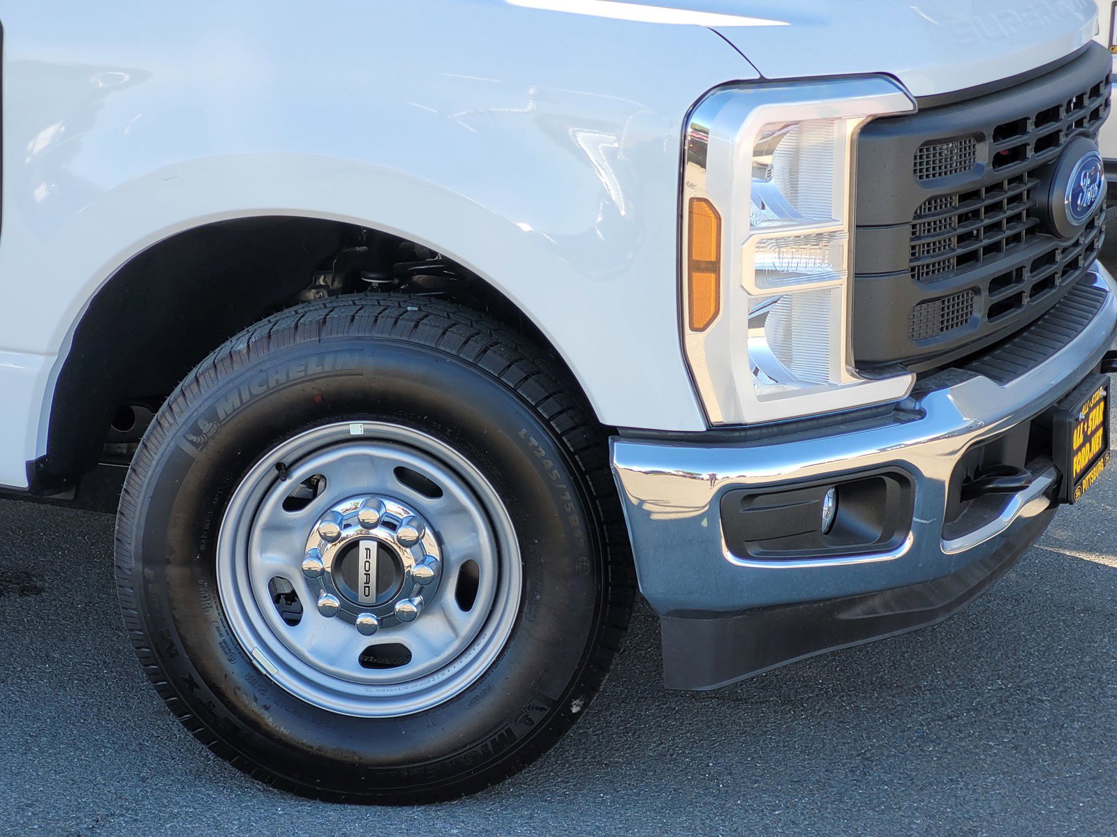 2024 Ford F-250 XL photo 3