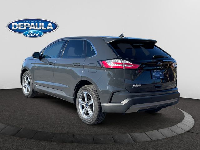 2021 Ford Edge SEL photo 3