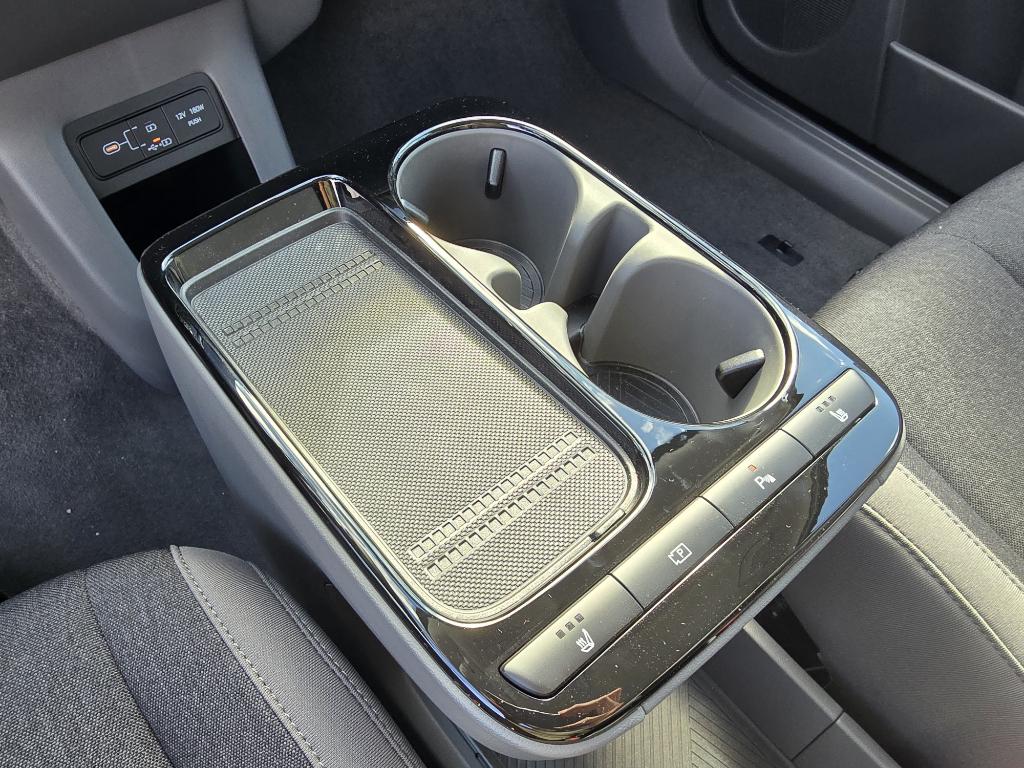 2025 Hyundai Ioniq 5 SE photo 17