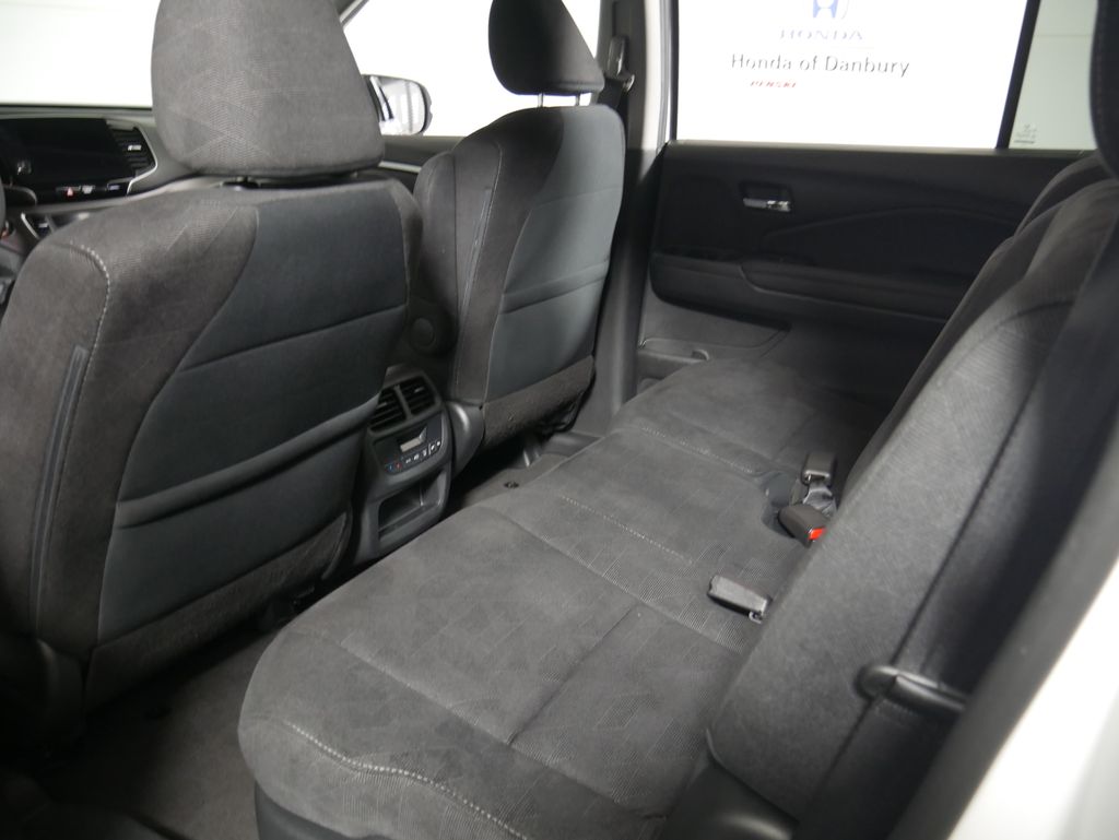2021 Honda Pilot EX photo 15