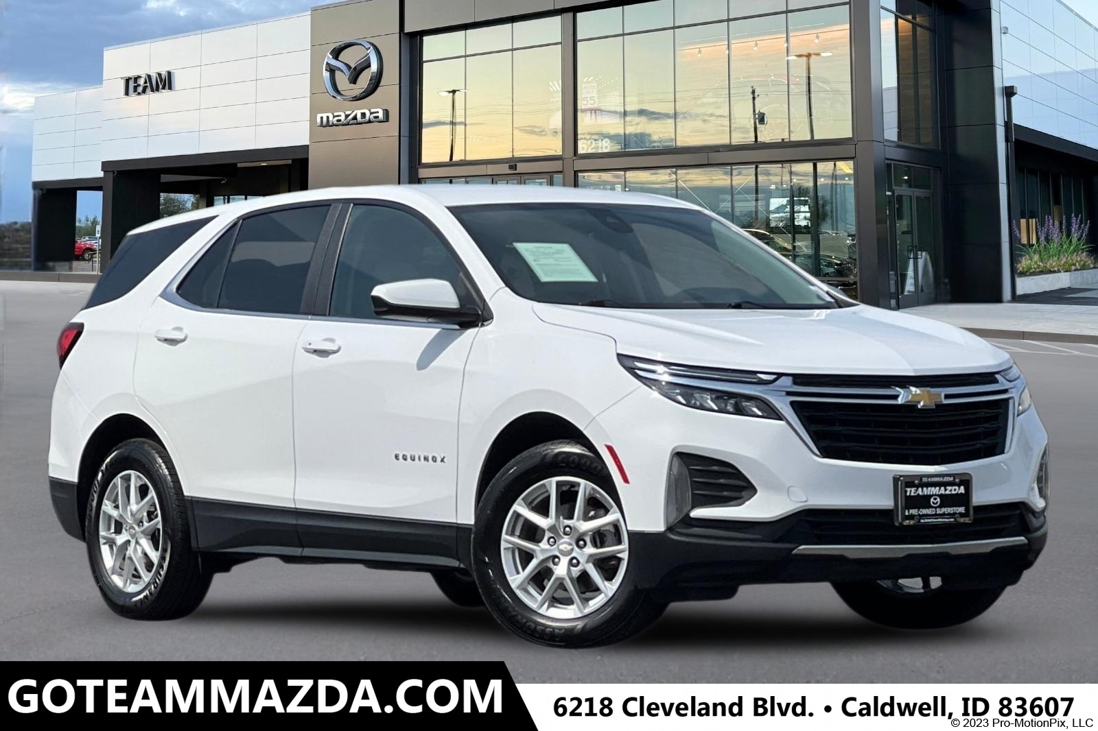2023 Chevrolet Equinox LT's photo
