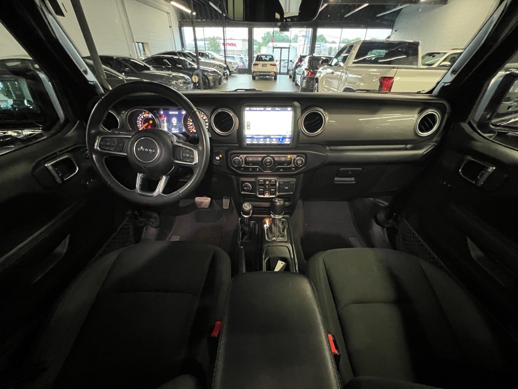 2023 Jeep Gladiator Overland photo 11