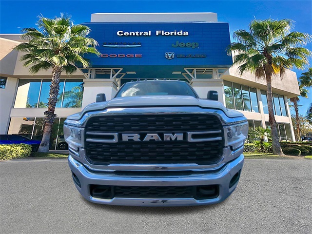 2024 Ram 3500 Big Horn photo 3